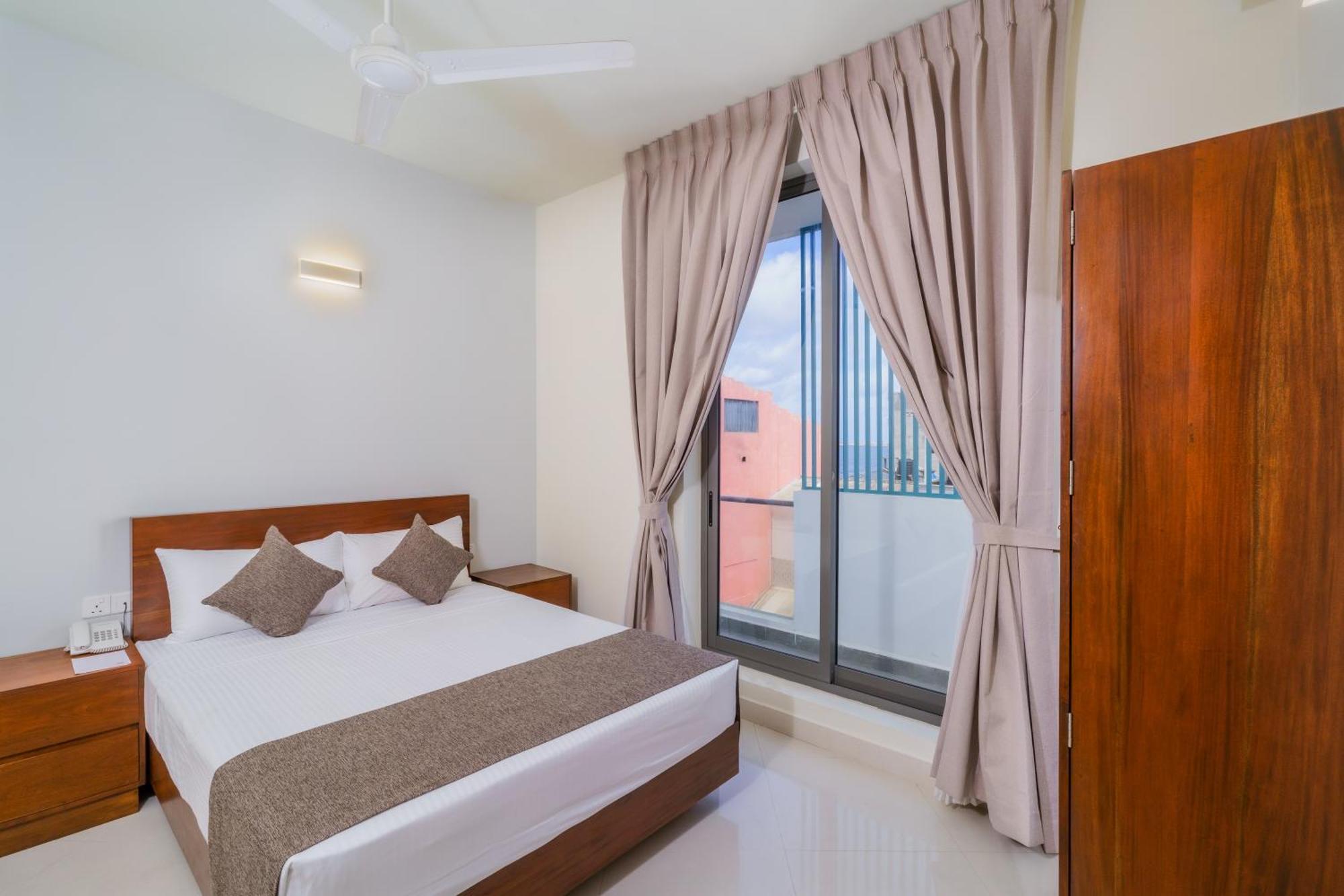 Marine Suites Colombo Eksteriør billede